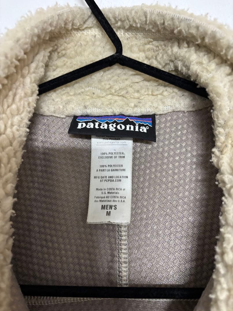 patagonia フリース ベスト クリーム色