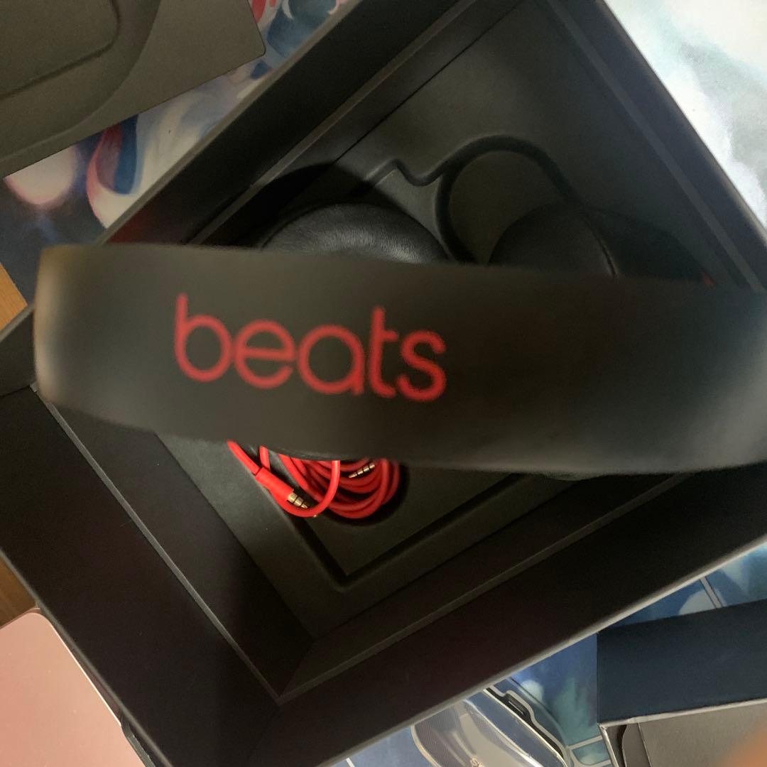 ゆ*か様 Beats Studio3 Wireless 黒と赤