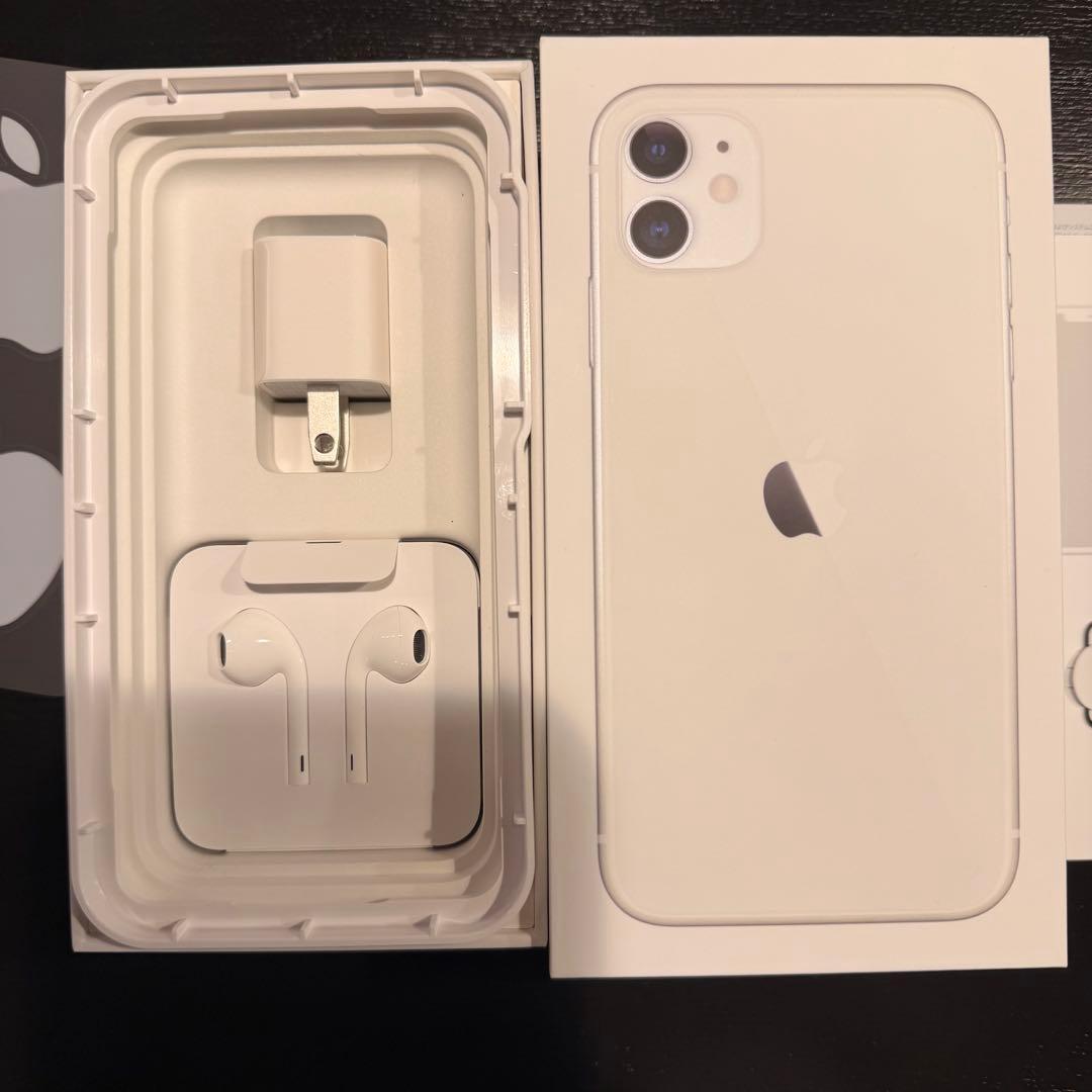 Apple iPhone 11 256GB ホワイト　美品　バッテリー79%