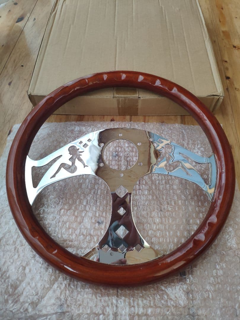 新品ピーチウッド無垢材・クロームメッキ15インチ380mmMOMOピッチ70mm