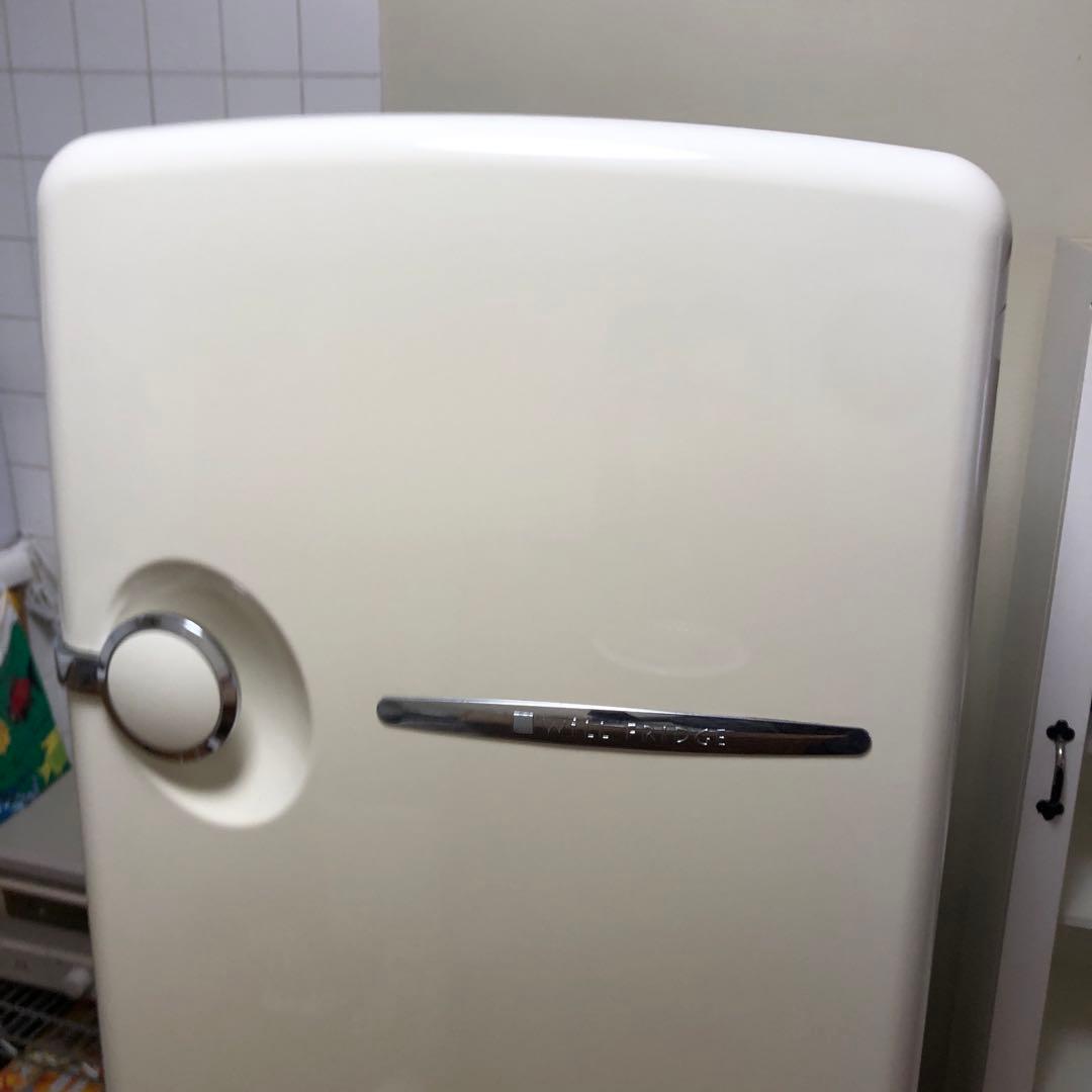 送料込みナショナルWiLL FRIDGE クリームホワイトレトロ冷蔵庫　260l