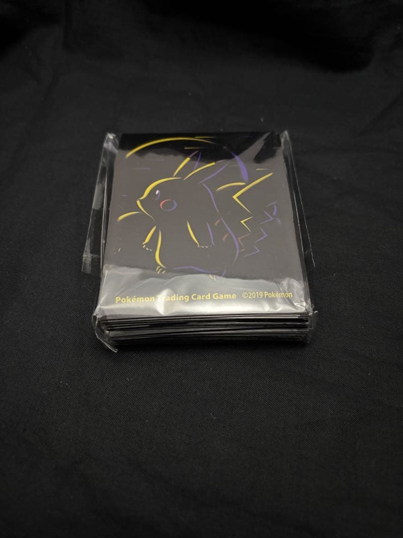 ピカチュウ チョーク　海外ポケセン　デッキシールド　スリーブ