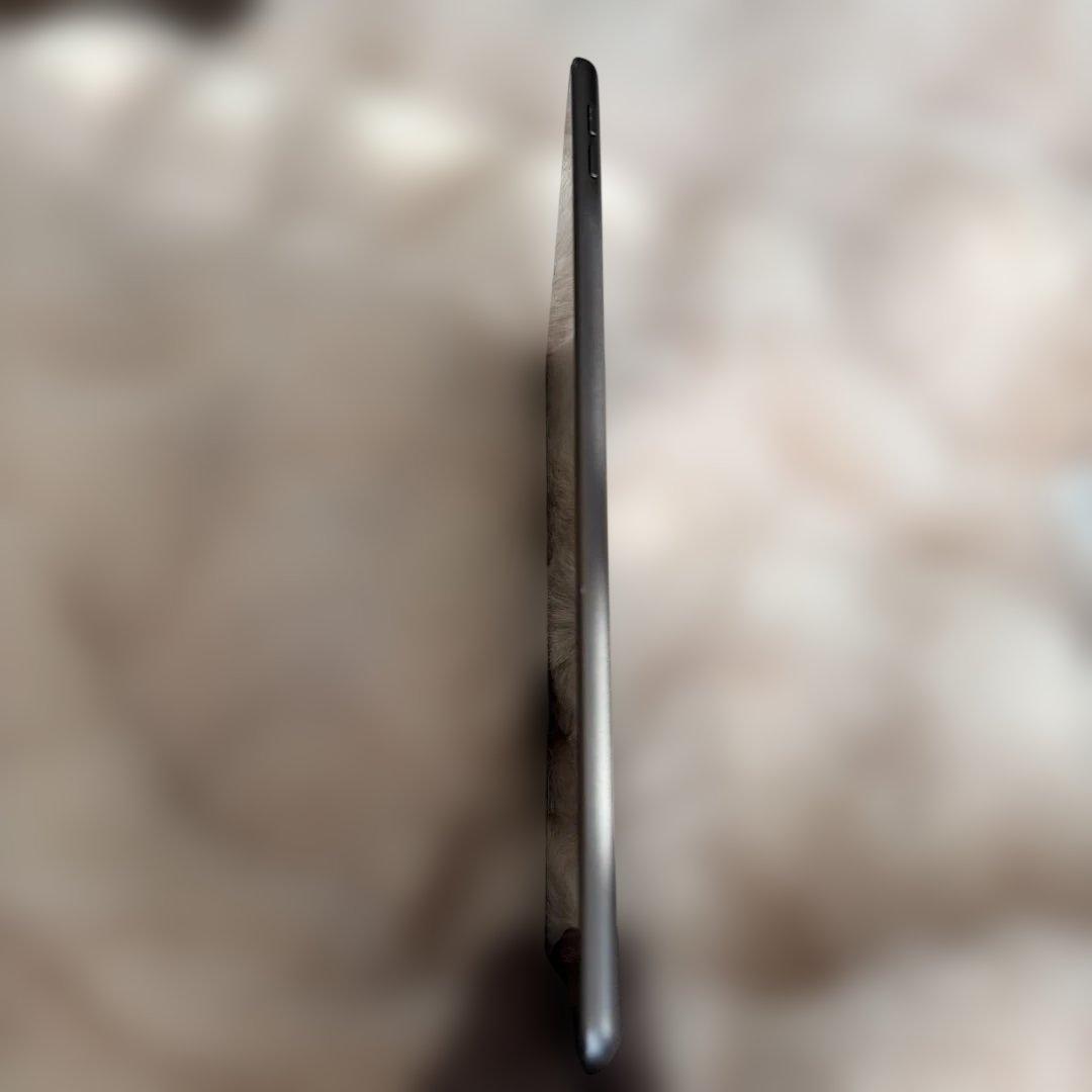 iPad (第7世代) スペースグレー 本体