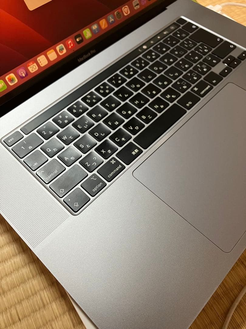 【美品】MacBookPro 16 2019 i7 SSD512GB