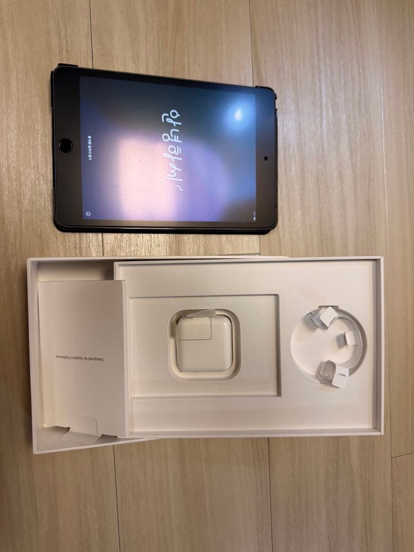 【美品】iPad mini 5 Wi-Fi Cellular 64GB