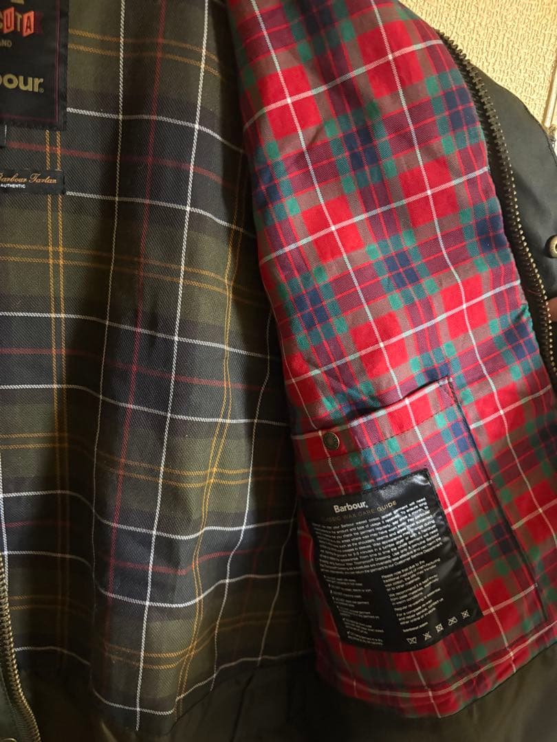 ⭐️美品⭐️Barbour × BARACUTAワックスコットン ベスト