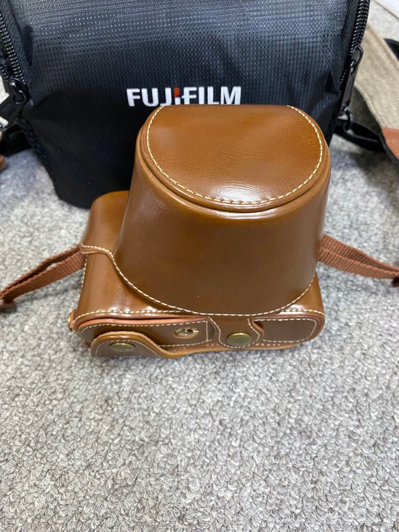 FUJIFILM X-A5 デジタルカメラ 本体と付属品