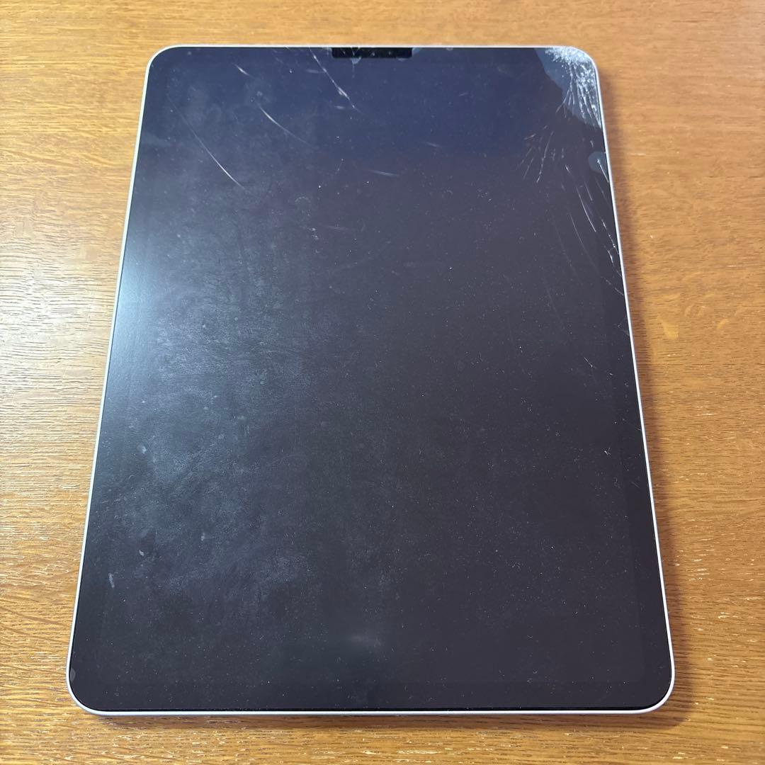 e*z様 iPad Pro 第2世代 Wi-Fi 128GB シルバー 画面割れ