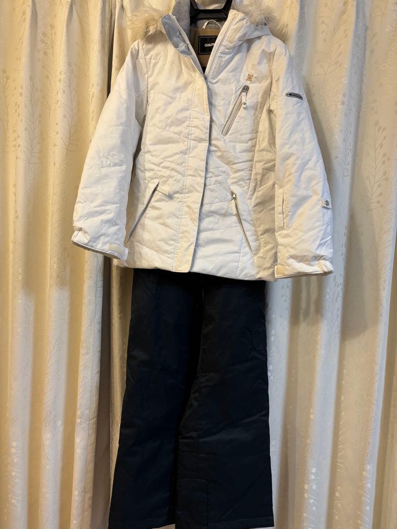 GOLDWIN スキーウェア　レディース　上下セット