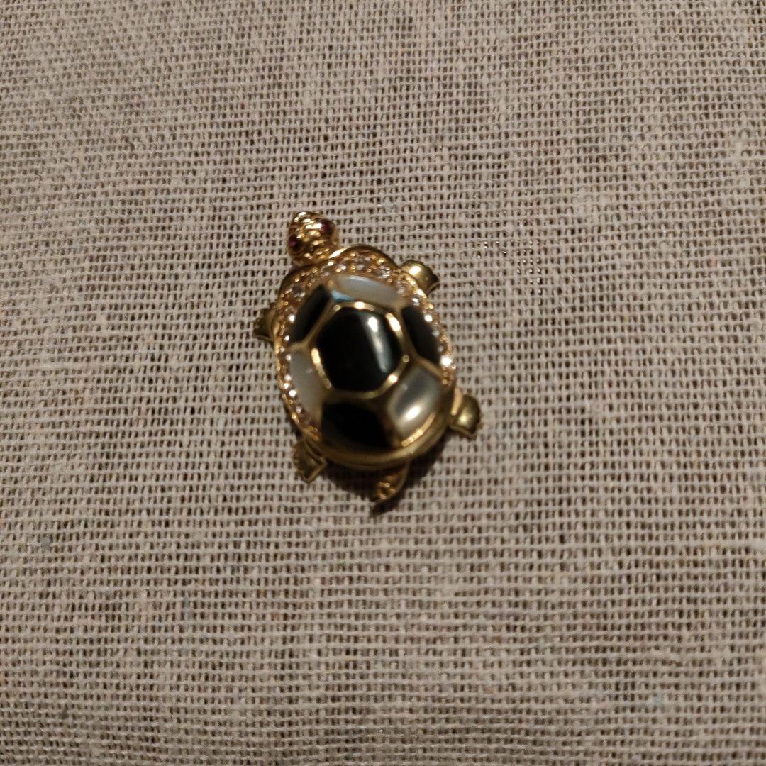 K18 天然ダイヤモンド0,28ct 亀型パールペンダント トップ　総重量10g