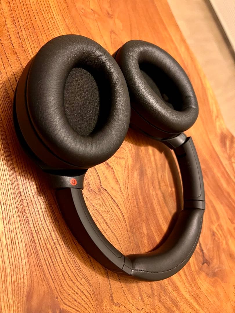 【美品】SONY ワイヤレスヘッドホン WH-1000XM4ブラック