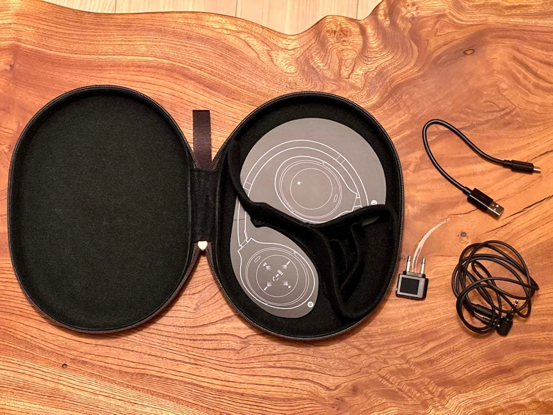 【美品】SONY ワイヤレスヘッドホン WH-1000XM4ブラック