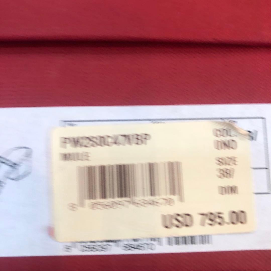 VALENTINO GARAVANIスタッズ付きブラックミュール