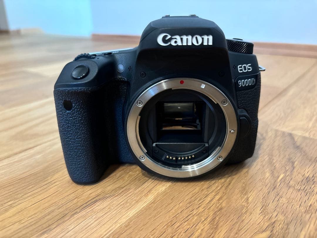 ドラ(出品者様もプロフ確認してください)  Canon EOS 9000D