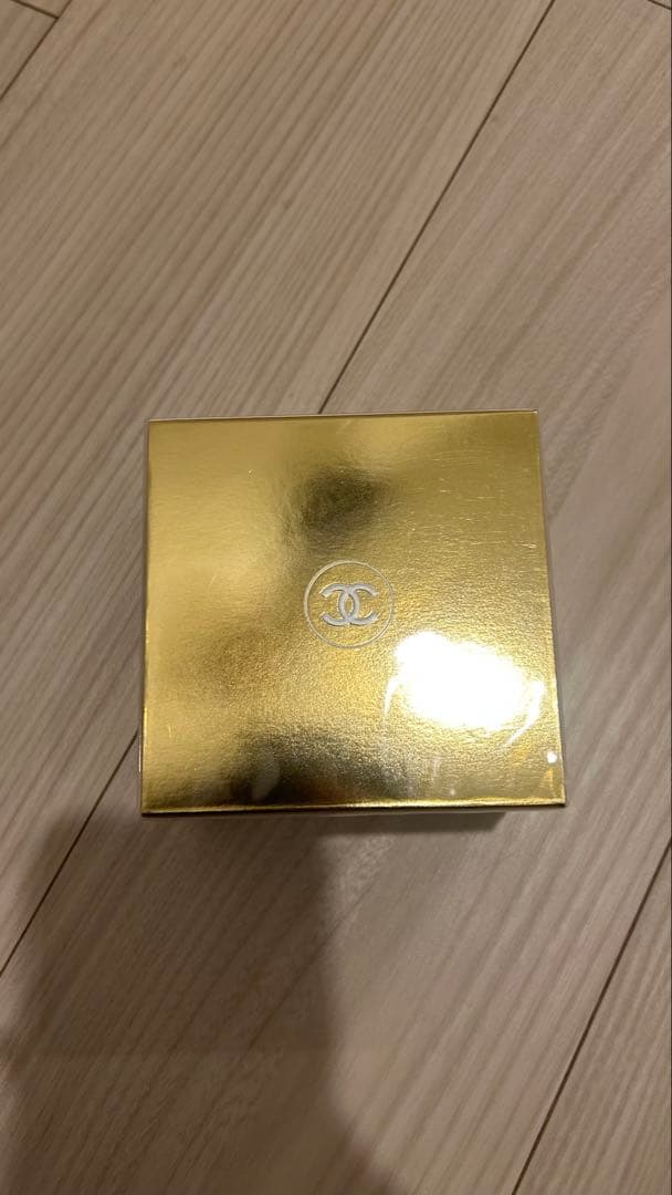 ⭐️最安値お値下げ中ココ マドモアゼル シルキー ボディクリーム 200ml