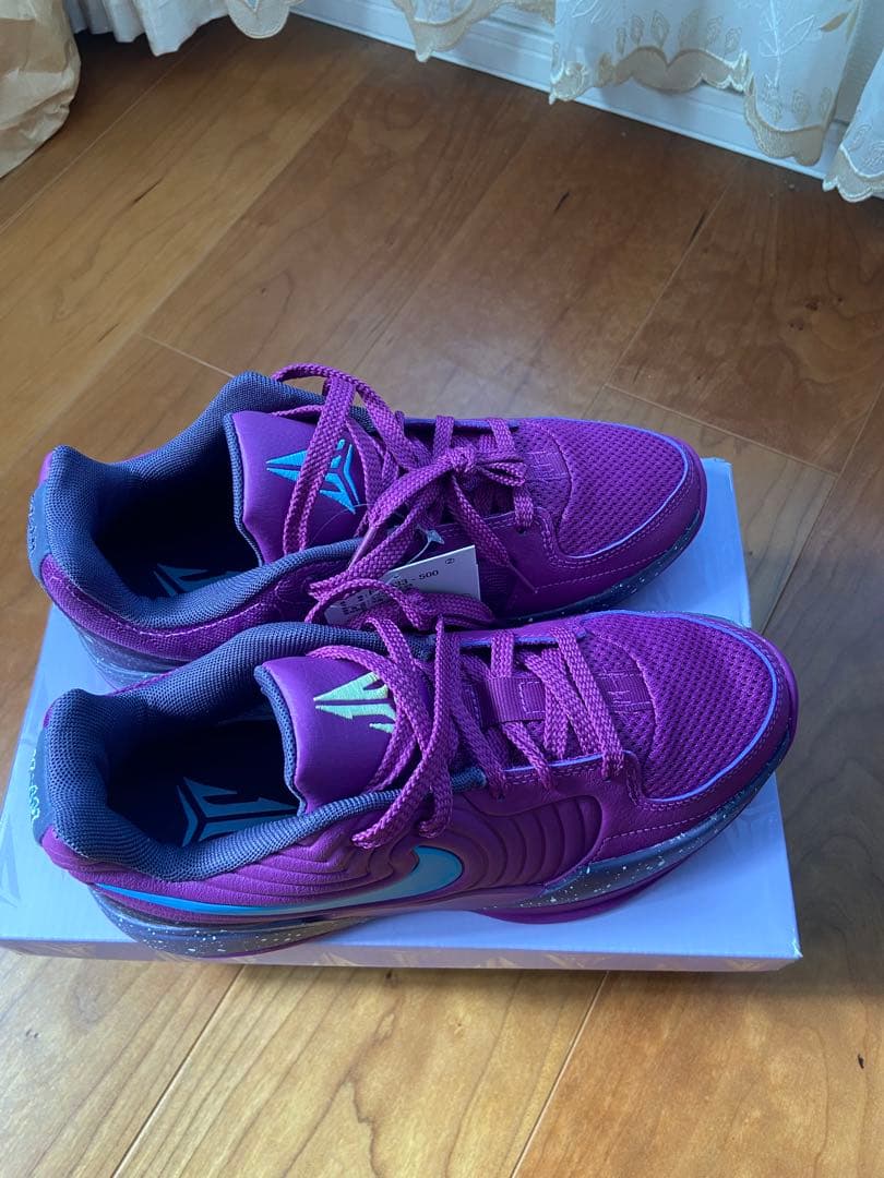 バスケットボールシューズ パープル　ジャ2