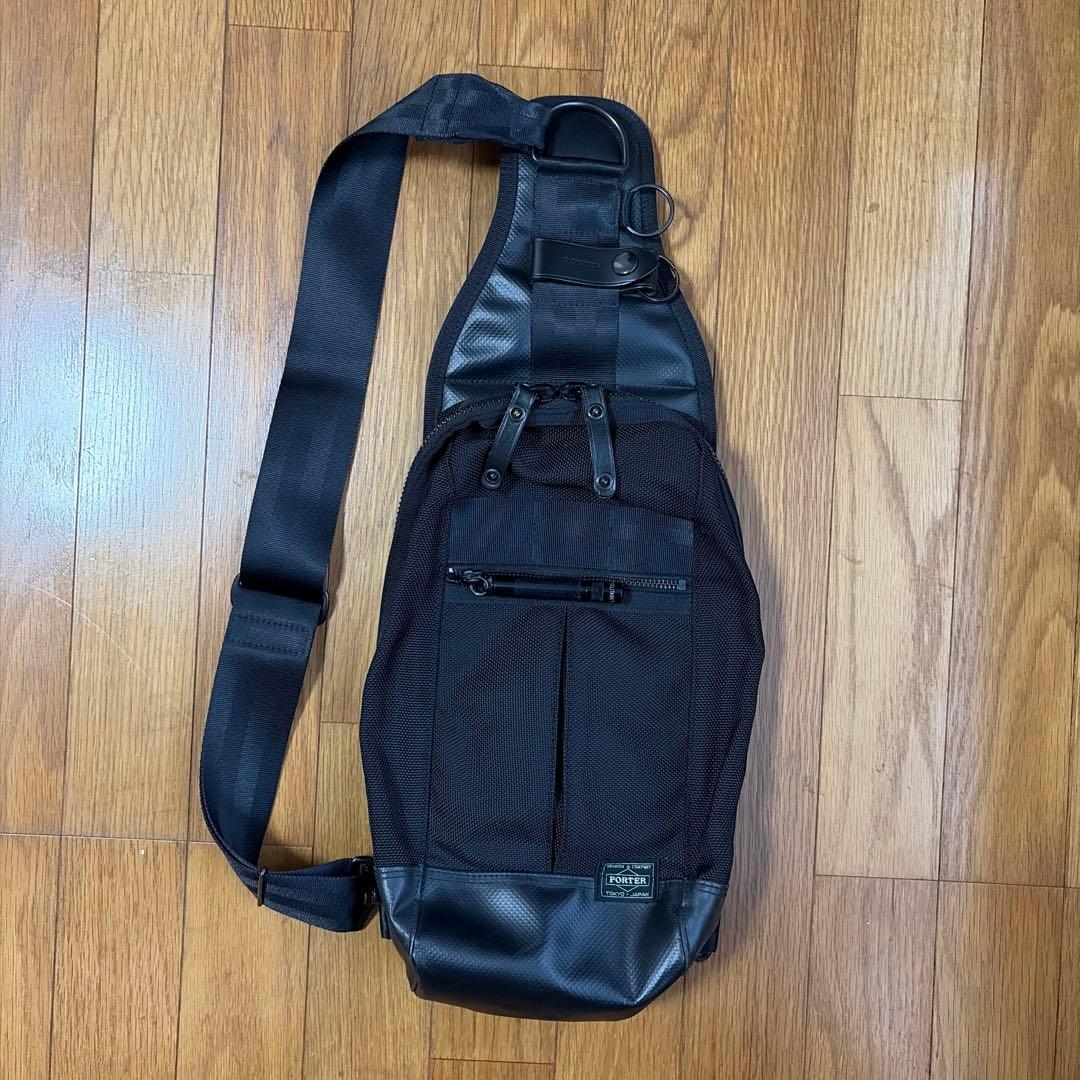 PORTER ブラック スリングバッグ