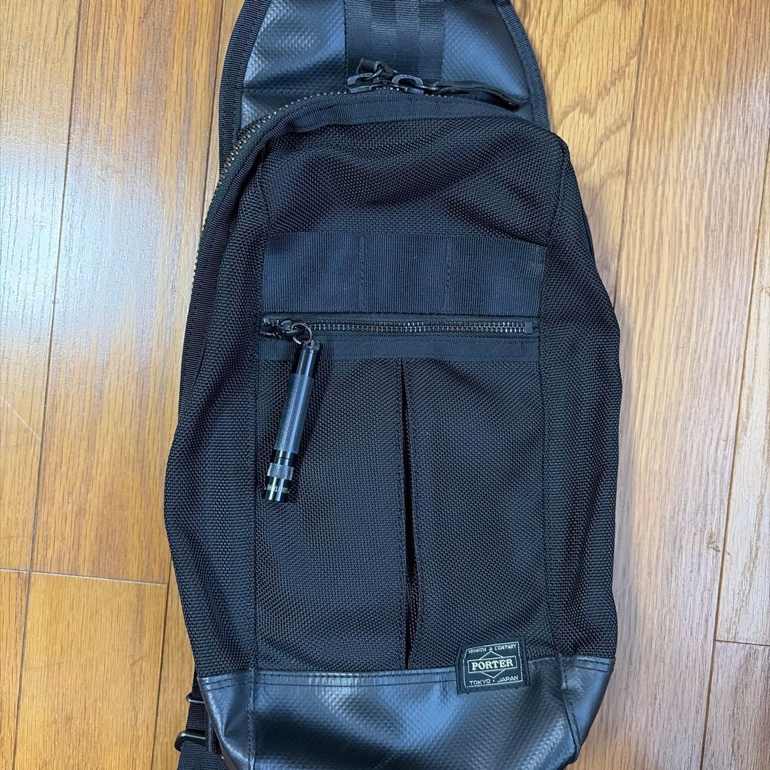 PORTER ブラック スリングバッグ