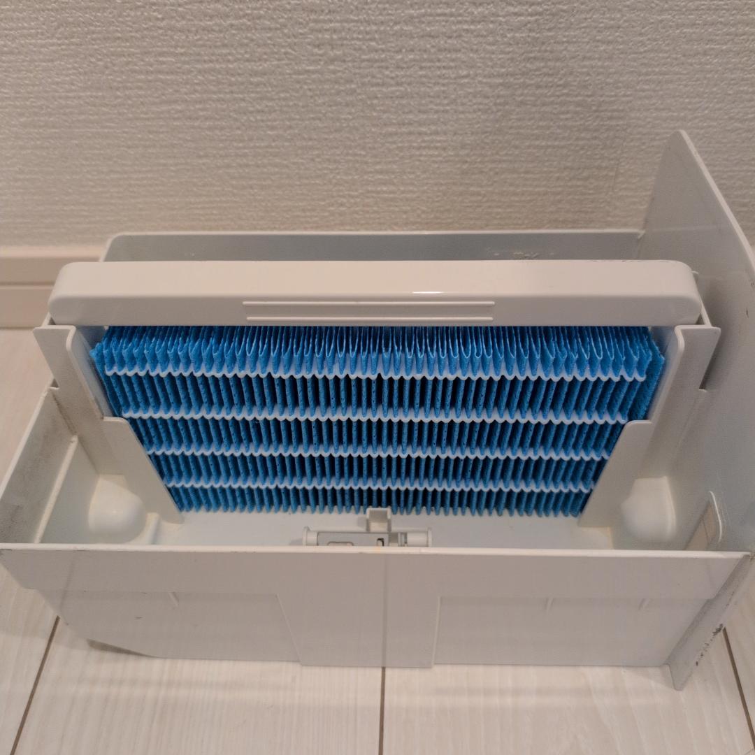 【フィルタ新品交換済】シャープ　加湿空気清浄機　KI-HS40W