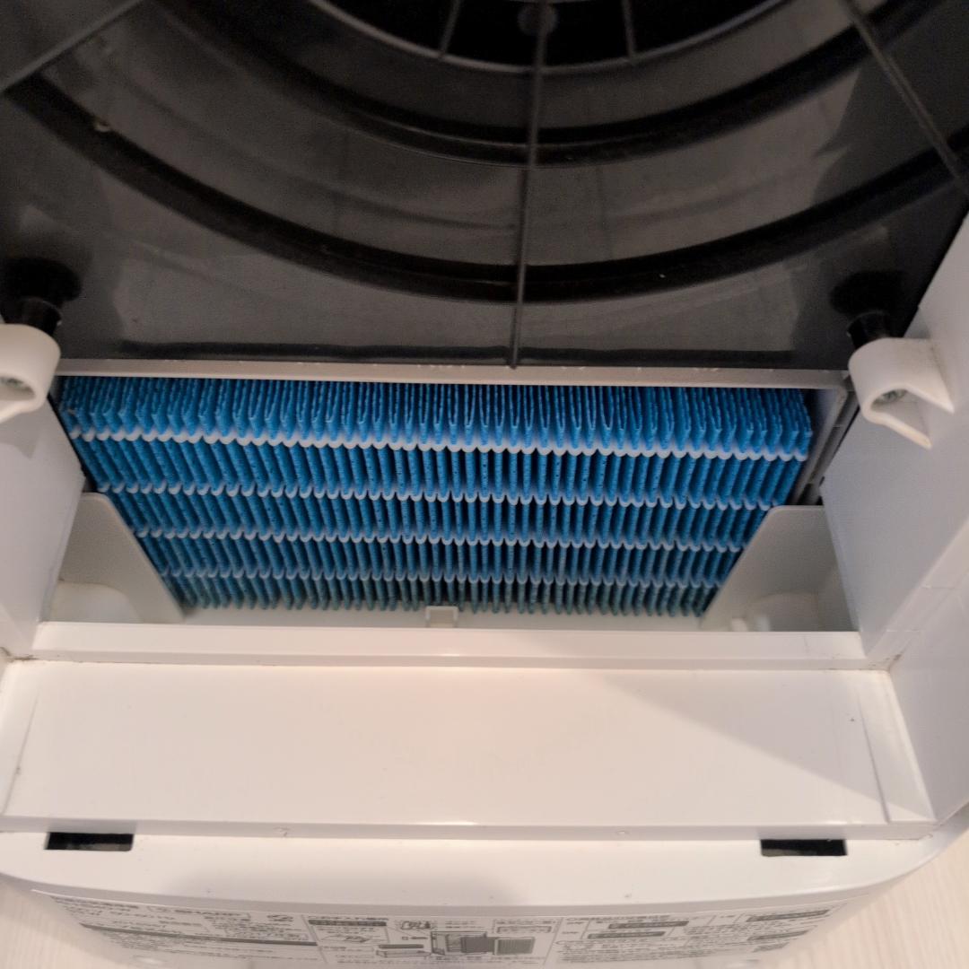 【フィルタ新品交換済】シャープ　加湿空気清浄機　KI-HS40W
