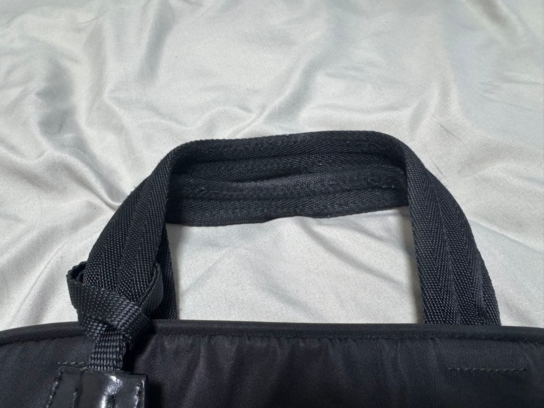 PRADA ナイロン　ハンドバッグ　白タグ