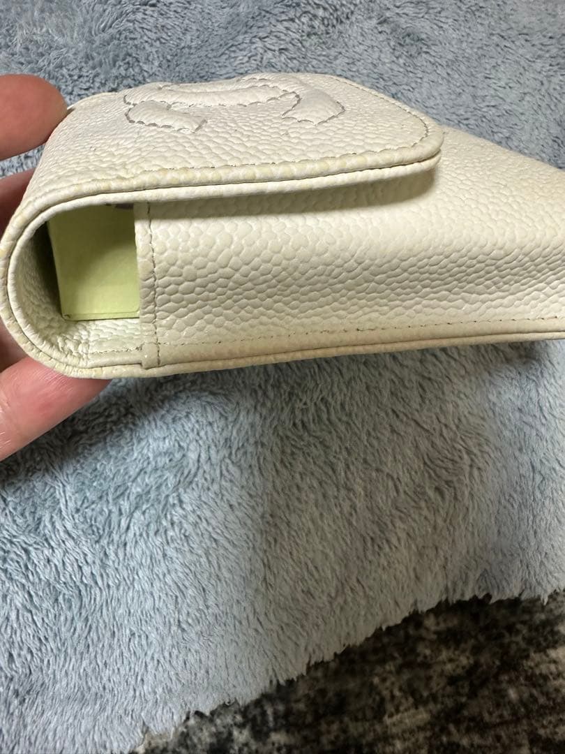 CHANEL ホワイトレザー シガレットケース