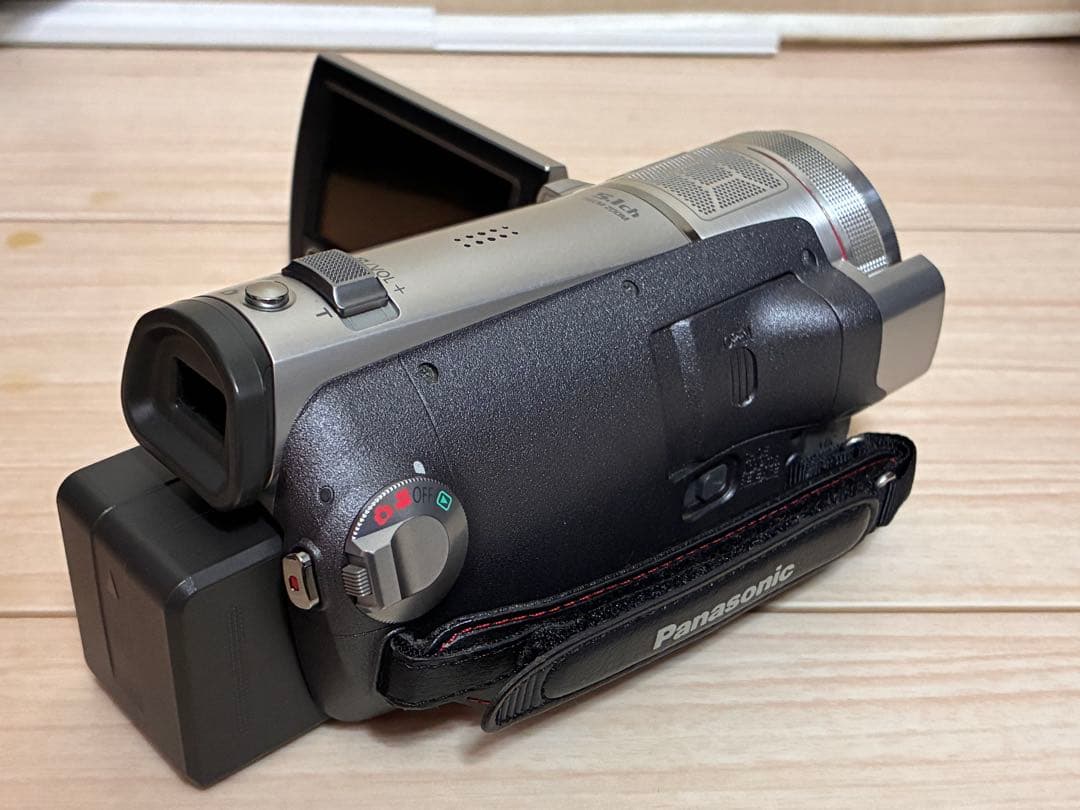 Panasonic HDC-TM300 パナソニックビデオカメラ