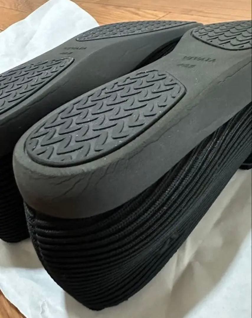 VIVAIA スクエアトゥ メリージェーン フラットシューズ