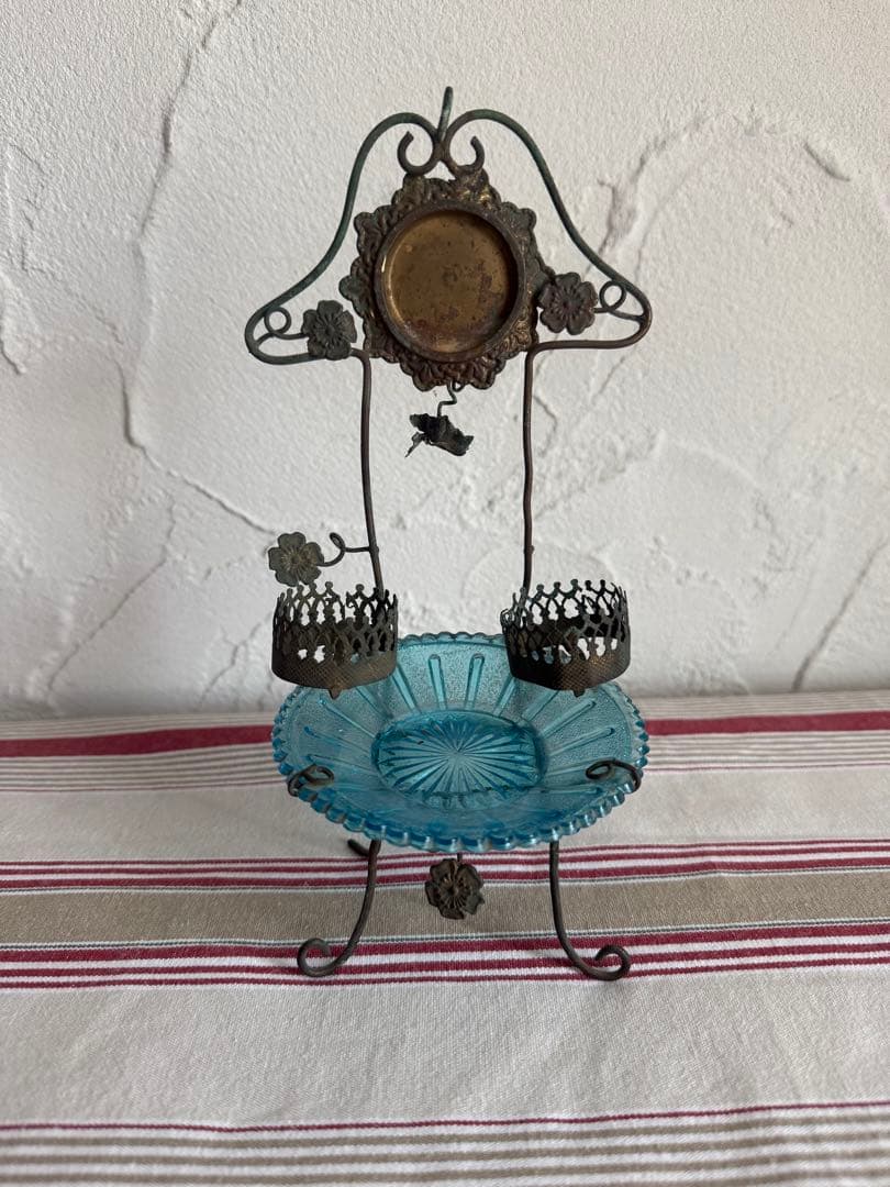 フランスアンティーク オブジェ　ガラスとワイヤーワークのキャンドルホルダー