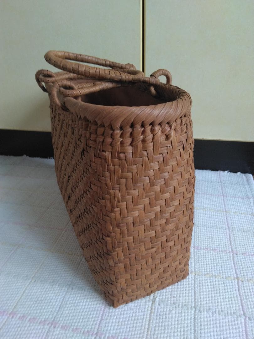 山ぶどうかごバッグ