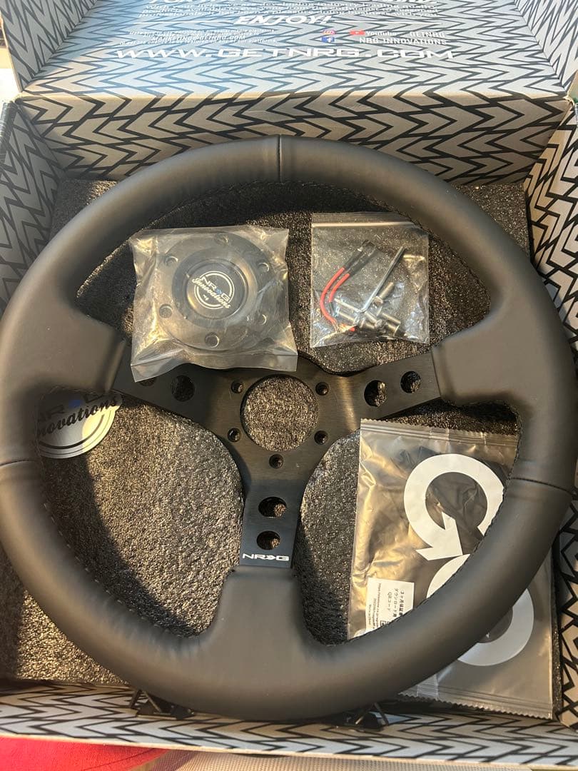 NRG ステアリング ブラック