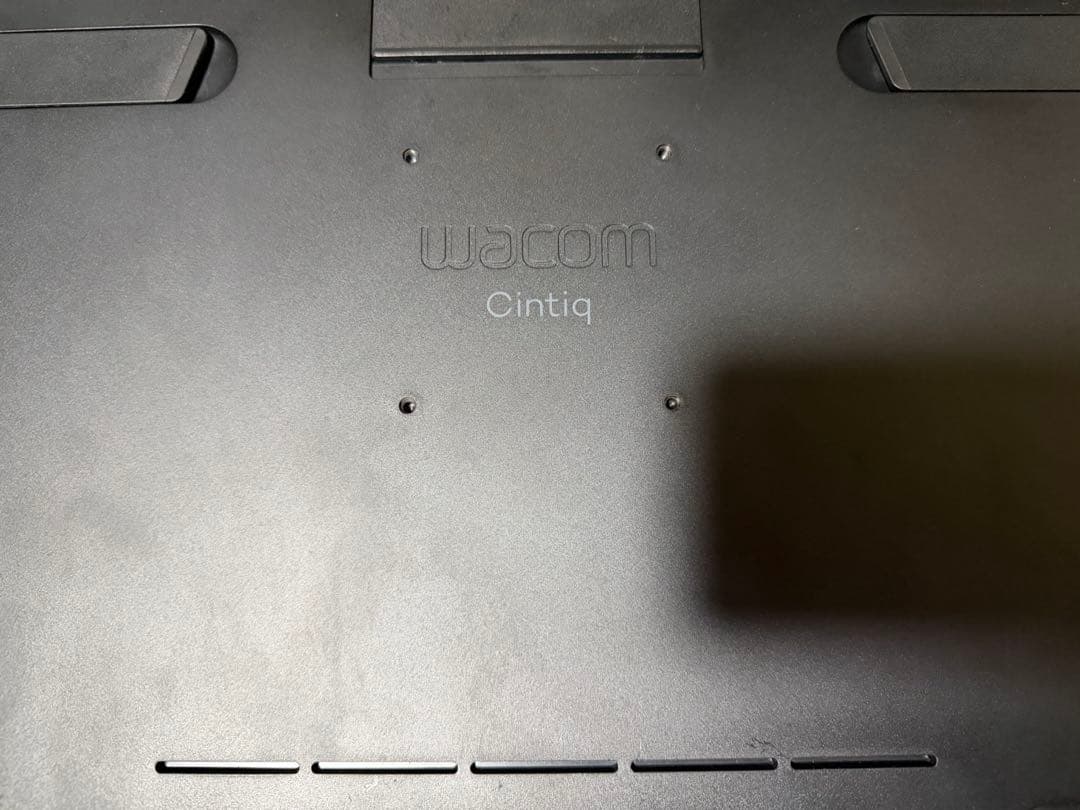 【週末価格】ワコム Cintiq 16 DTK1660K1D 【液晶タブレット】