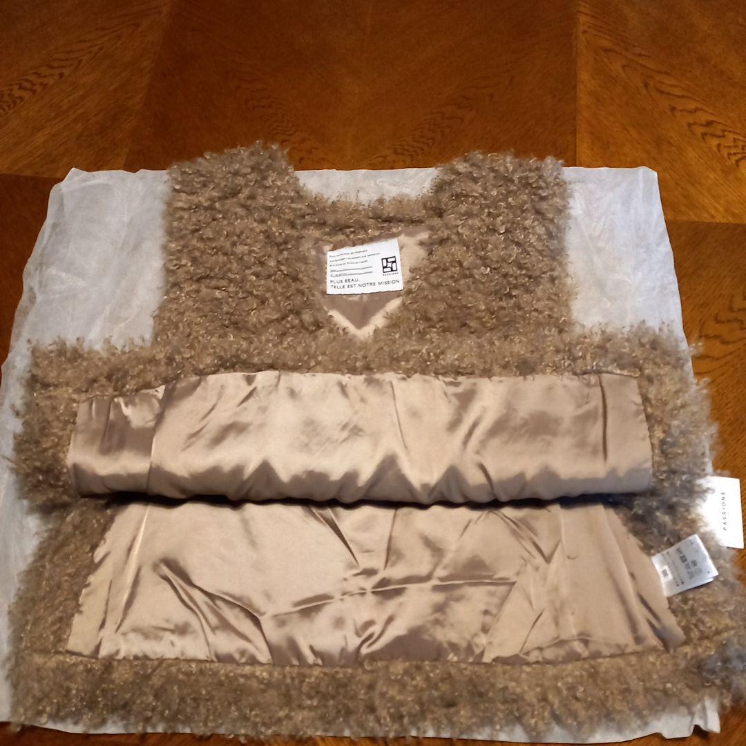 PASSIONE プードルファーベスト キャメル エコファー M　新品