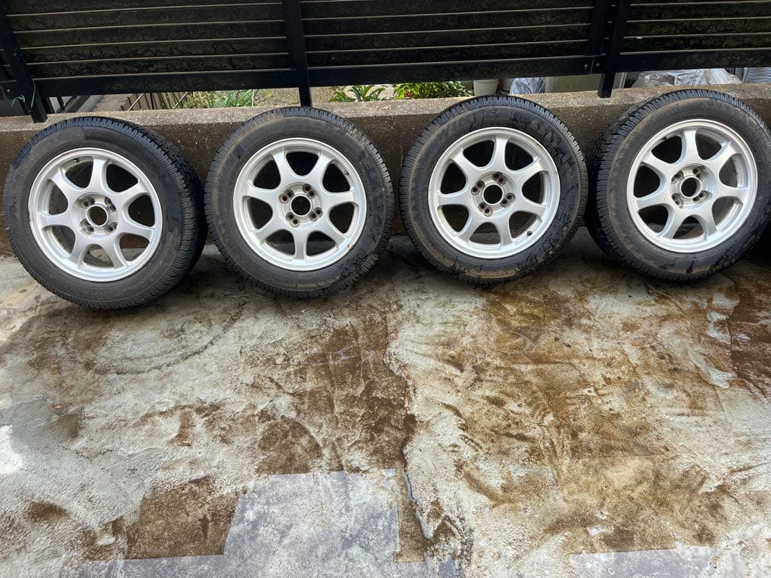 15インチ スタッドレスタイヤ ホイールセット　4穴マルチ