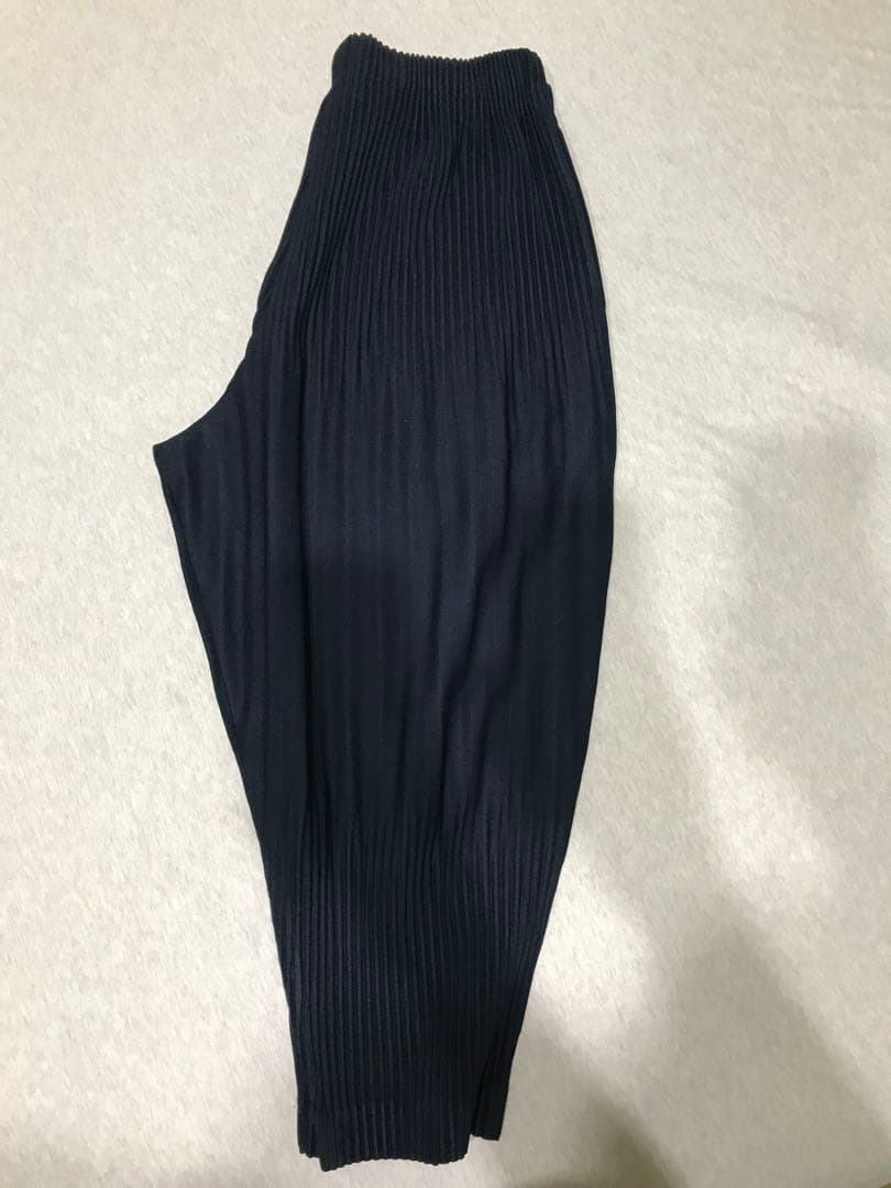 PLEATS PLEASE ISSEY MIYAKEプリーツパンツ