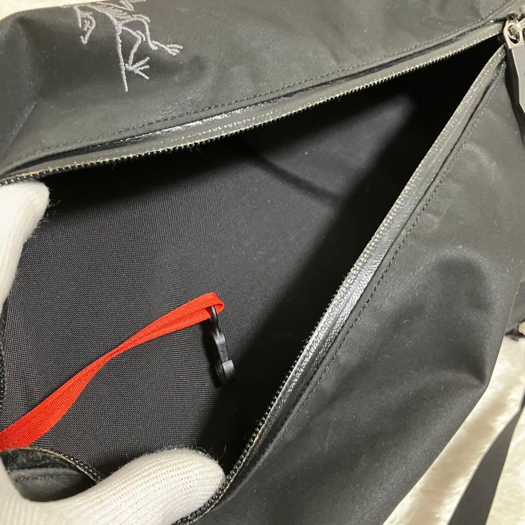 美品✨ アークテリクス　アロー22 ステルスブラック バックパック リュック