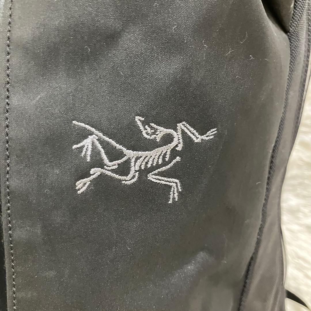 美品✨ アークテリクス　アロー22 ステルスブラック バックパック リュック