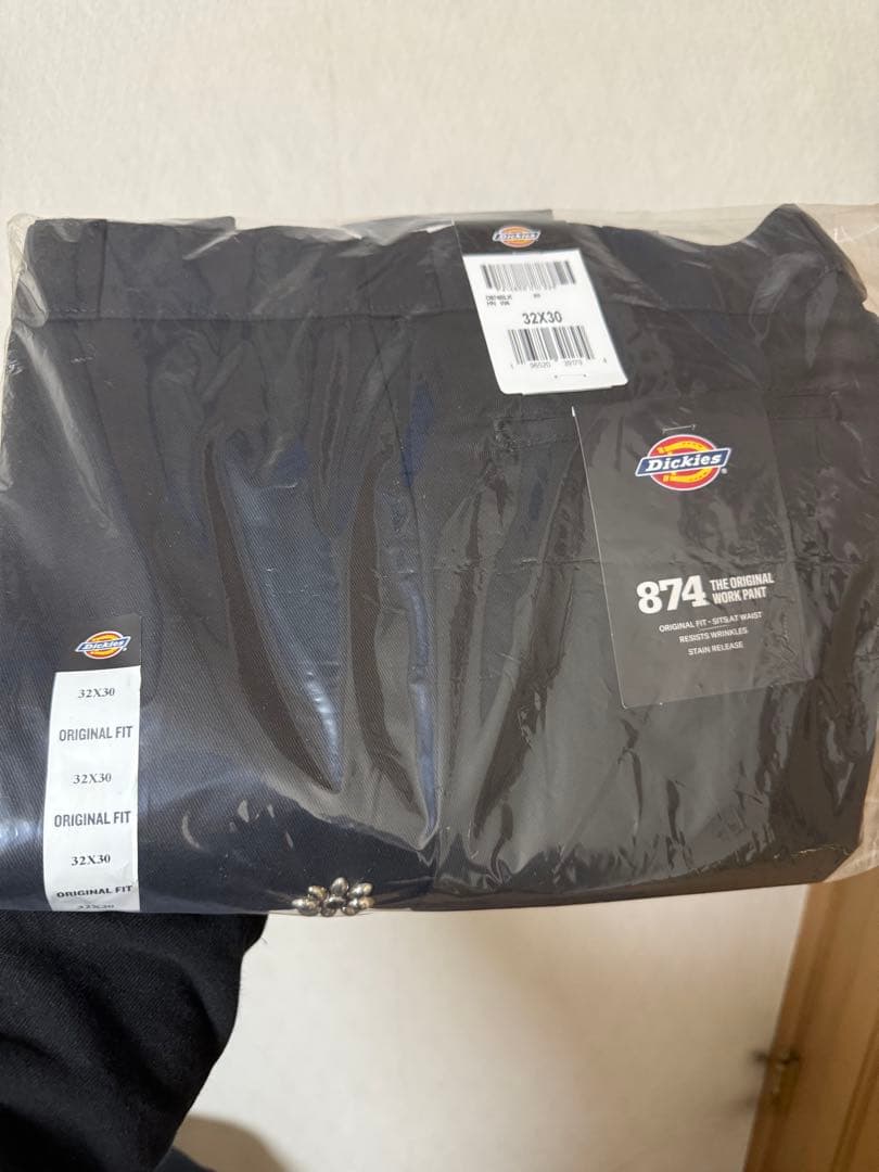 スタンダードカリフォルニアHTC Dickies #Flower Stone