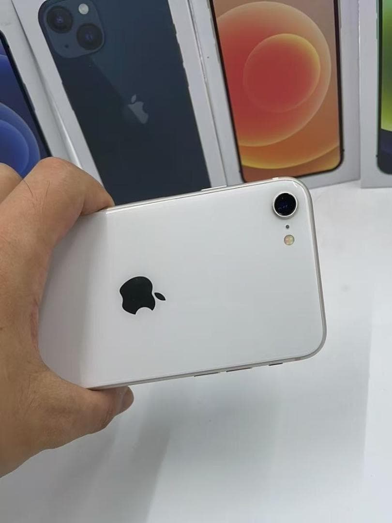 年末特価｜超美品 iPhone SE3 256GB 白 SIMフリー