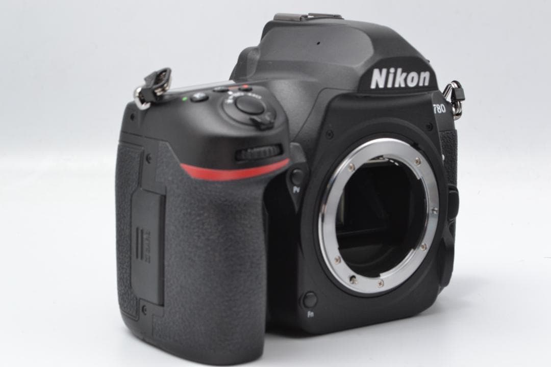 Nikon D780 デジタル一眼レフカメラ 本体　《ショット数　1983回》