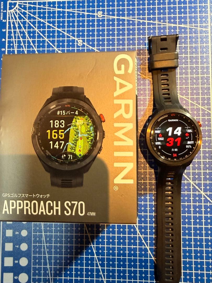 Garmin Approach S70 47mm GPSゴルフウォッチ