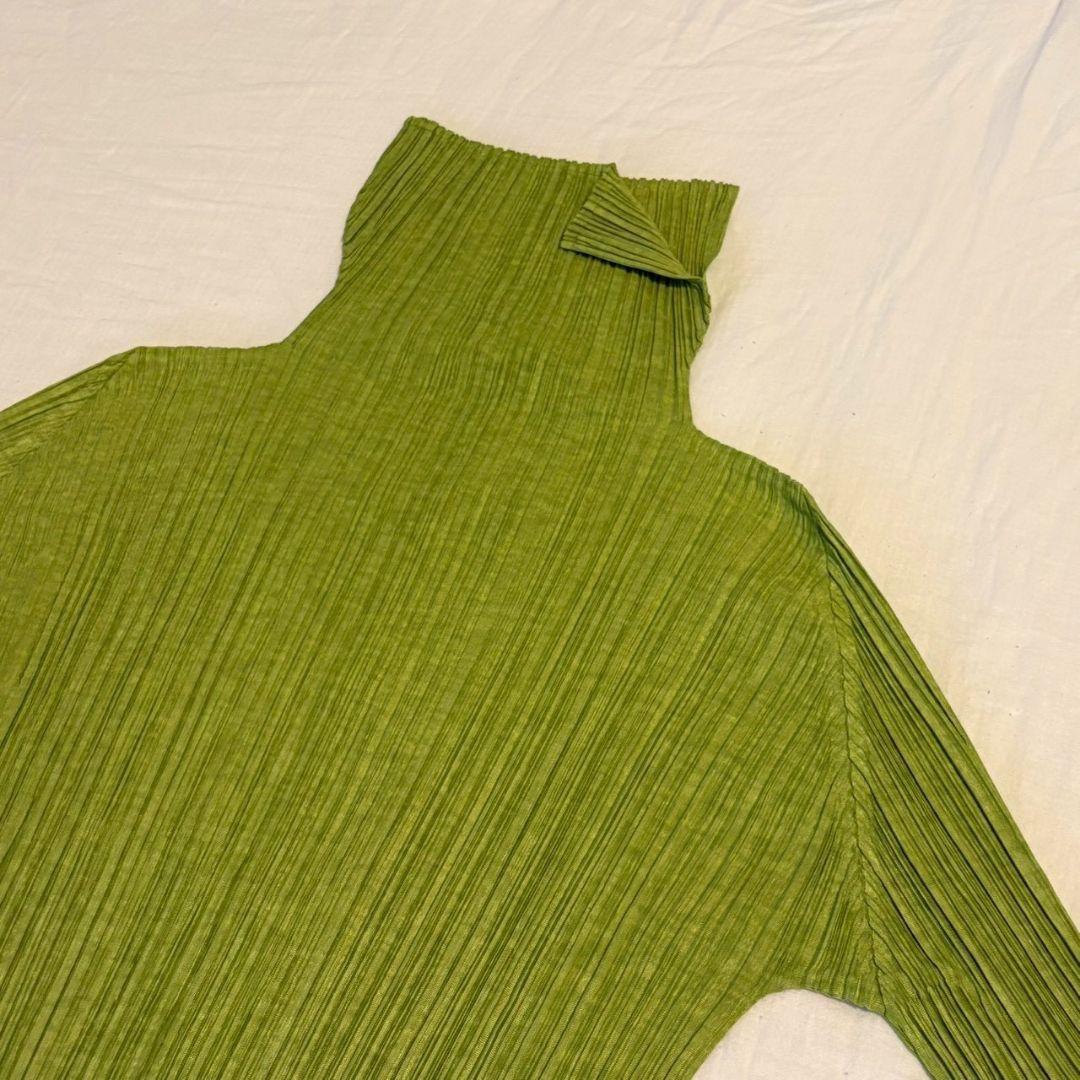 PLEATS PLEASE イッセイミヤケ ハイネック ドルマン グリーン
