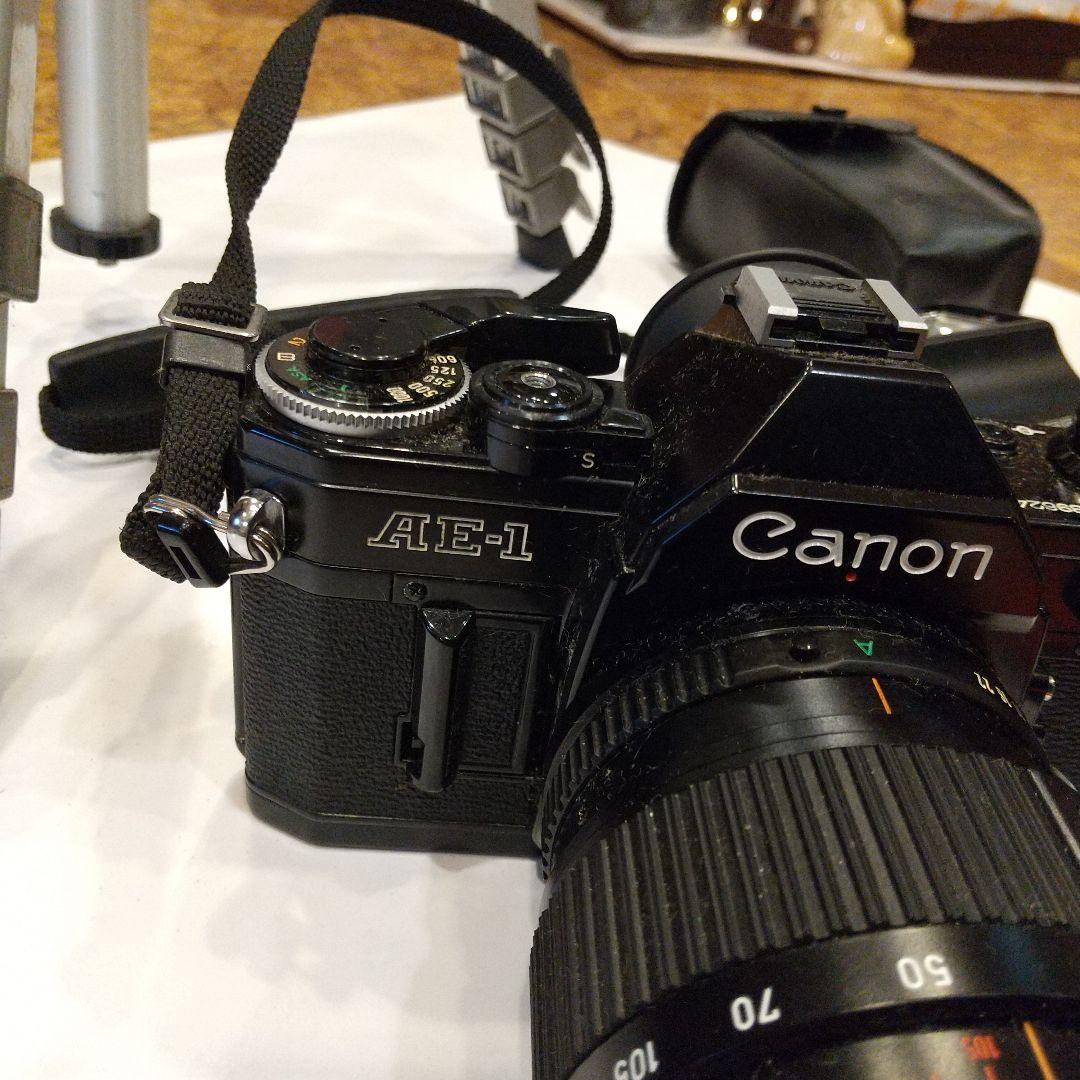 Canon AE-1 カメラセット 35-105mmレンズ付き 三脚付き