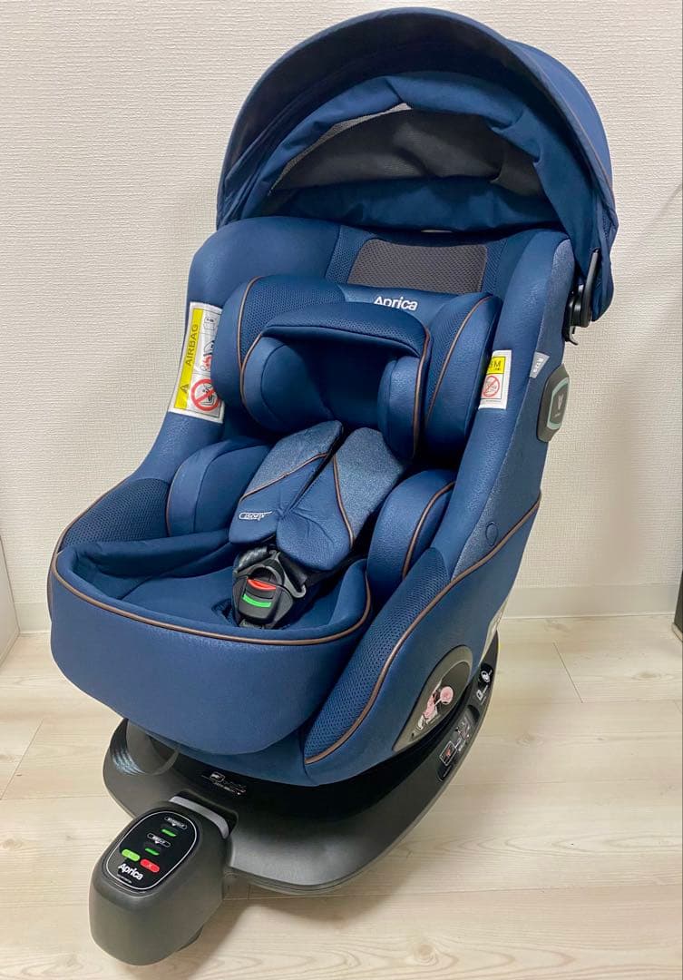 [Sランク美品]Aprica クルリラビッテプロテクト チャイルドシートR129