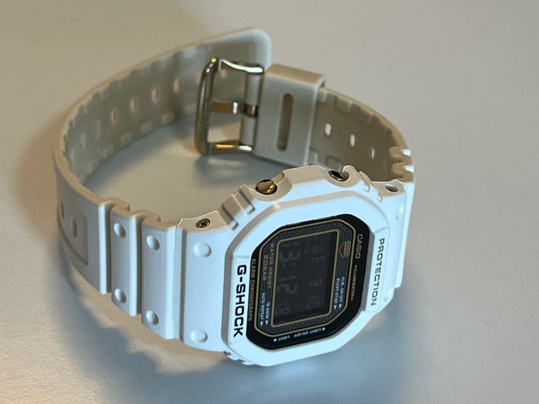 G-SHOCK DW-5025B-7JF 25周年 白オリジン スピード