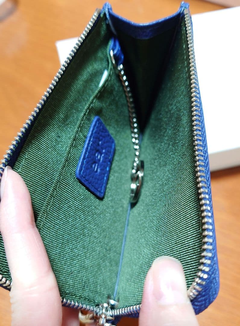 【未使用】ear／本革スタッズフラグメントケース