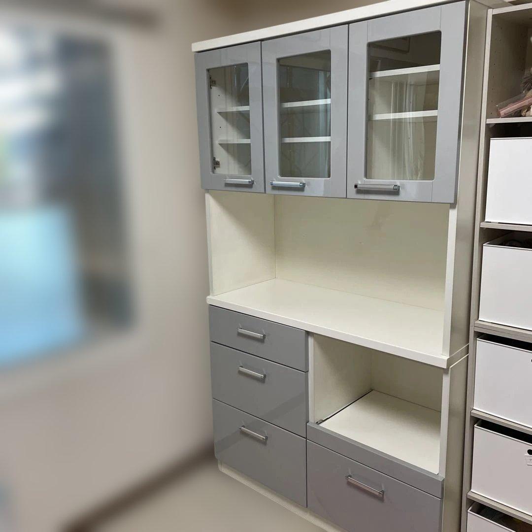 《最終値下げ8/3まで出品》ニトリ　キッチンボード幅105×高さ180×奥行42