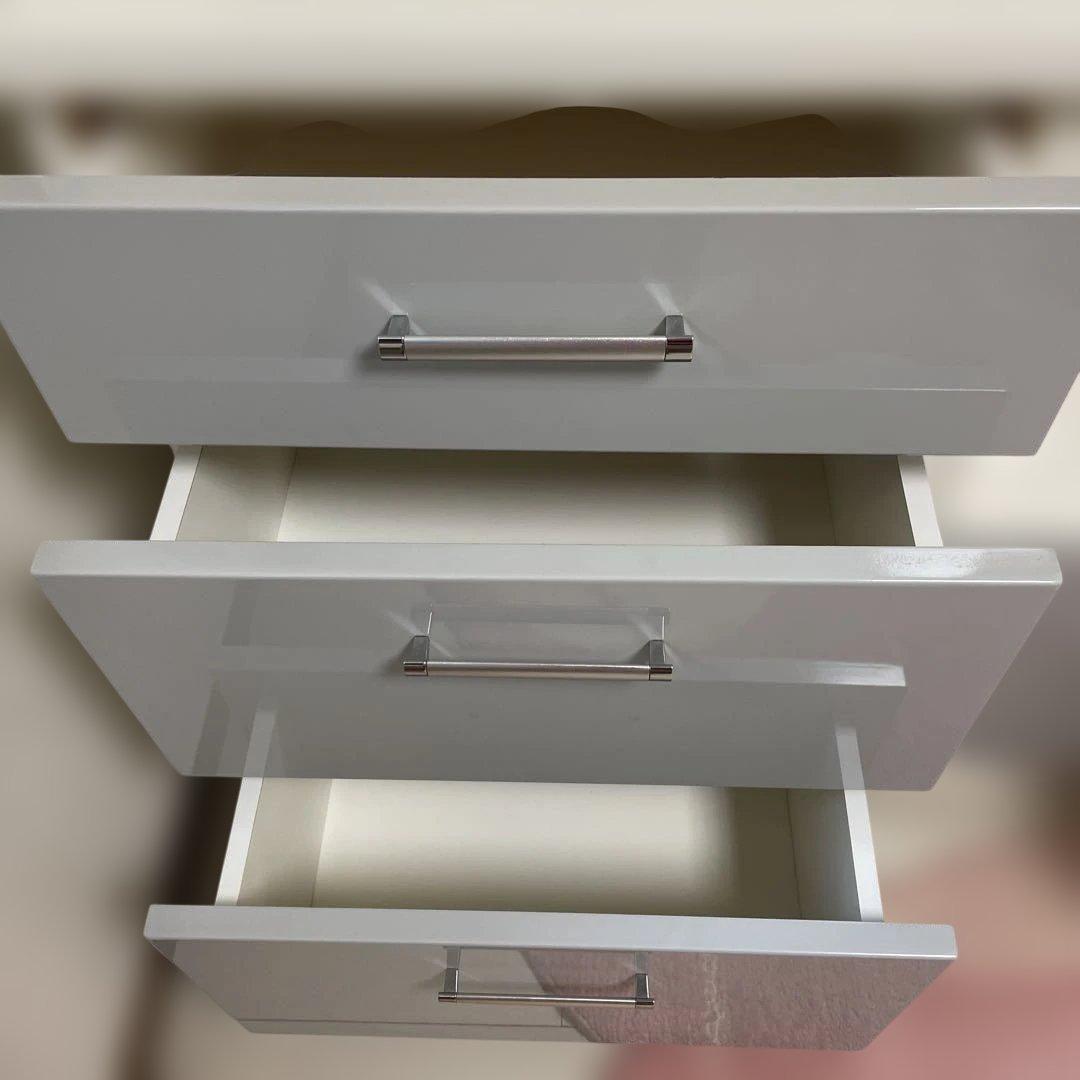 《最終値下げ8/3まで出品》ニトリ　キッチンボード幅105×高さ180×奥行42