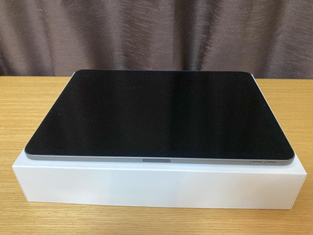 ゴ*ン様 B*h様 【極美品】iPad Air (第4世代) Wi-Fi 64G