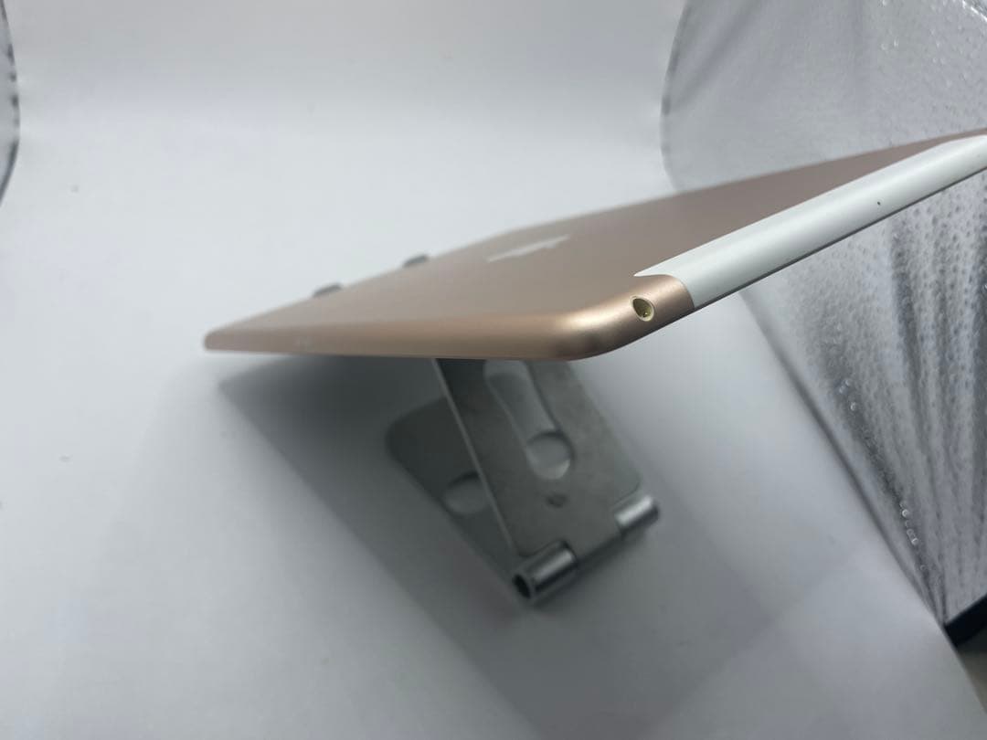 Apple iPad 第7世代 32GB wifi+cellularモデル